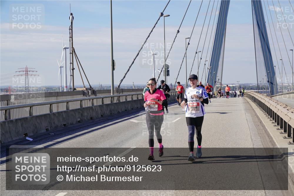 03.10.2025 - Köhlbrandbrückenlauf Michael Burmester http://msf.ph/oto/9125623 03.10.2025 13:09:48 Position 2  meine-sportfotos.de