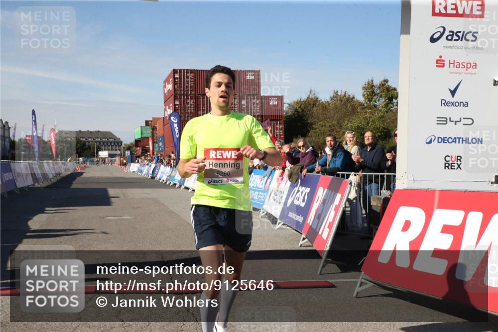 03.10.2025 - Köhlbrandbrückenlauf Jannik Wohlers http://msf.ph/oto/9125646 03.10.2025 12:45:22 Ziel 6280 meine-sportfotos.de