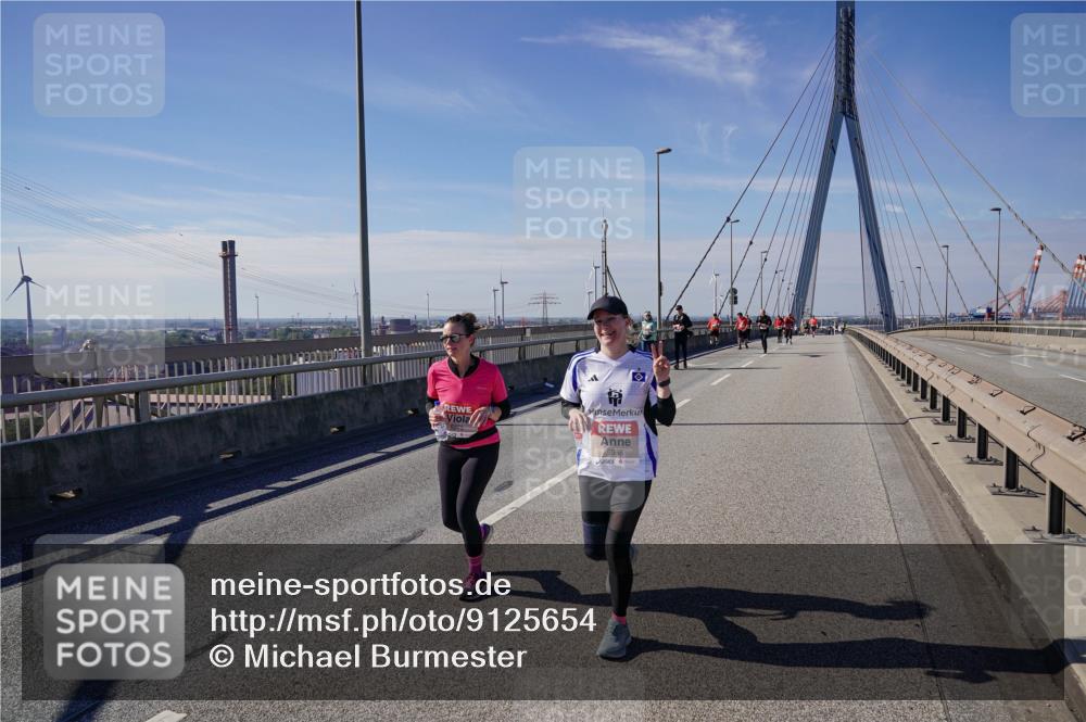 03.10.2025 - Köhlbrandbrückenlauf Michael Burmester http://msf.ph/oto/9125654 03.10.2025 13:09:51 Position 2 5388 meine-sportfotos.de