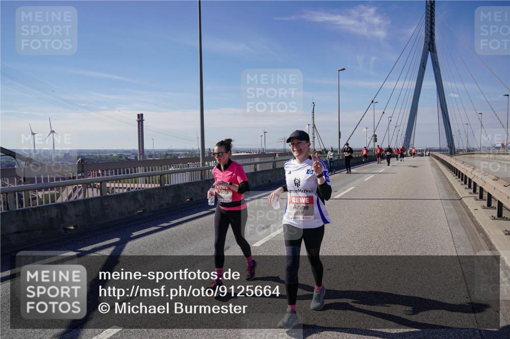 03.10.2025 - Köhlbrandbrückenlauf Michael Burmester http://msf.ph/oto/9125664 03.10.2025 13:09:52 Position 2 5388 meine-sportfotos.de
