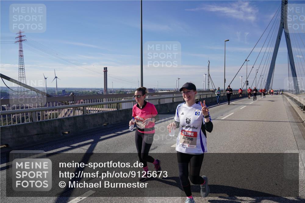 03.10.2025 - Köhlbrandbrückenlauf Michael Burmester http://msf.ph/oto/9125673 03.10.2025 13:09:52 Position 2 5388 meine-sportfotos.de