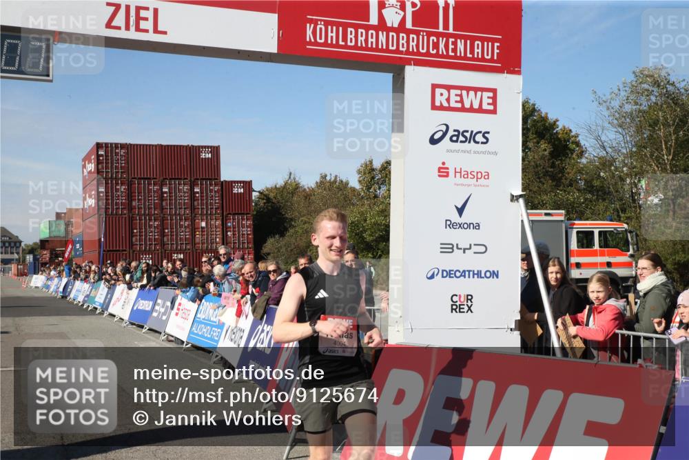 03.10.2025 - Köhlbrandbrückenlauf Jannik Wohlers http://msf.ph/oto/9125674 03.10.2025 12:46:08 Ziel 4004 meine-sportfotos.de