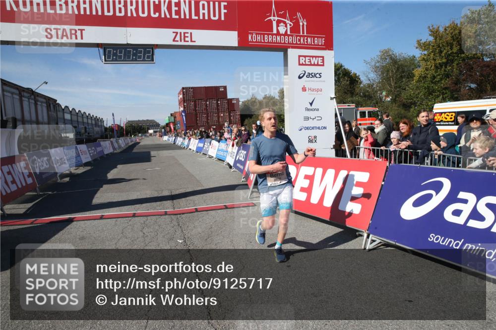03.10.2025 - Köhlbrandbrückenlauf Jannik Wohlers http://msf.ph/oto/9125717 03.10.2025 12:47:32 Ziel 6638 meine-sportfotos.de