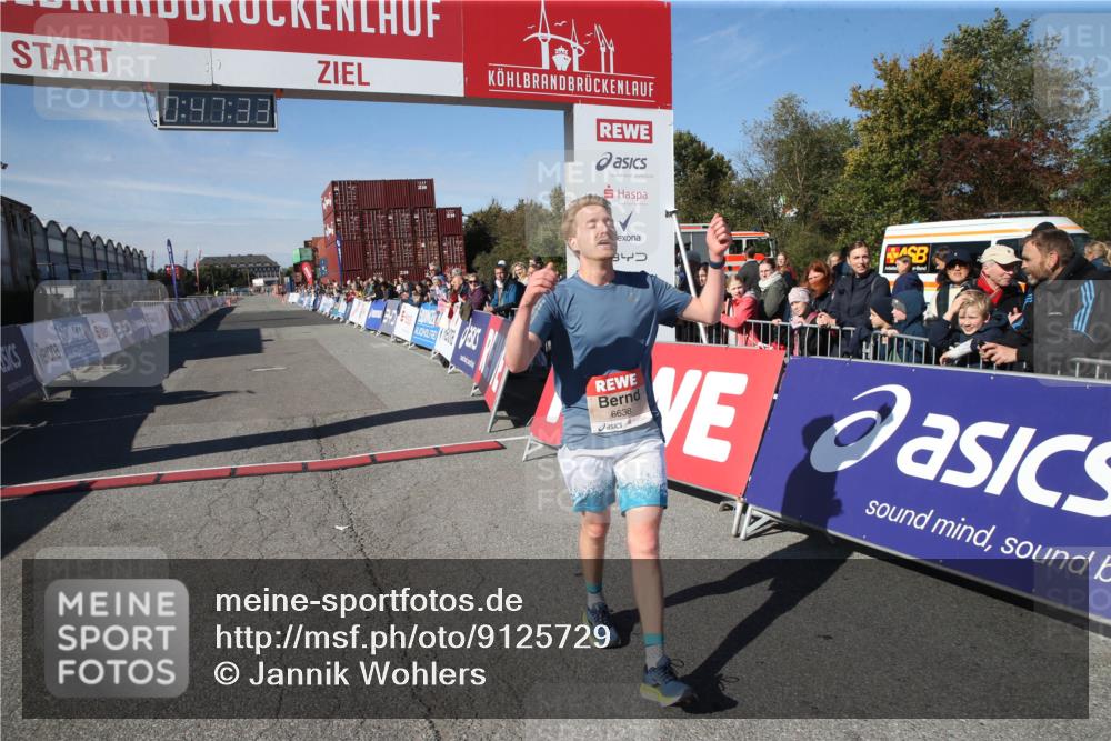 03.10.2025 - Köhlbrandbrückenlauf Jannik Wohlers http://msf.ph/oto/9125729 03.10.2025 12:47:33 Ziel 6638 meine-sportfotos.de