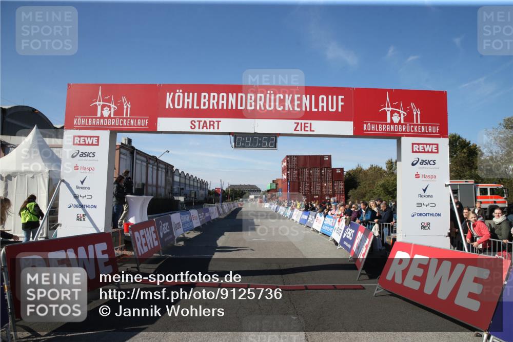 03.10.2025 - Köhlbrandbrückenlauf Jannik Wohlers http://msf.ph/oto/9125736 03.10.2025 12:47:52 Ziel  meine-sportfotos.de