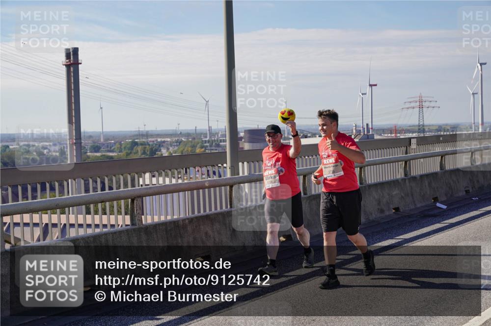 03.10.2025 - Köhlbrandbrückenlauf Michael Burmester http://msf.ph/oto/9125742 03.10.2025 13:10:07 Position 2 202, 573 meine-sportfotos.de