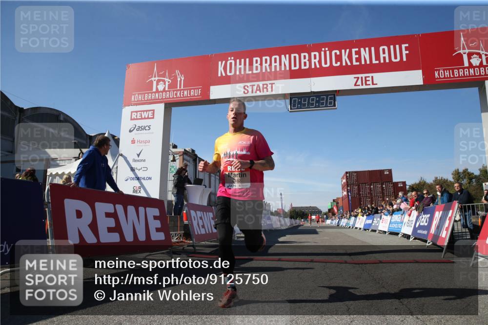 03.10.2025 - Köhlbrandbrückenlauf Jannik Wohlers http://msf.ph/oto/9125750 03.10.2025 12:49:37 Ziel 6482 meine-sportfotos.de