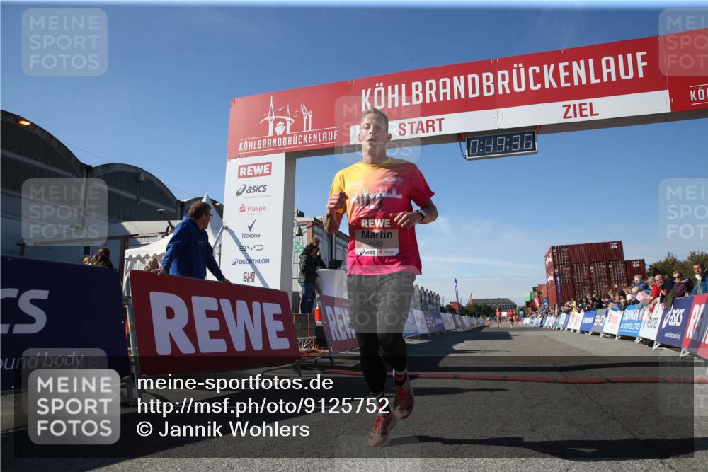 03.10.2025 - Köhlbrandbrückenlauf Jannik Wohlers http://msf.ph/oto/9125752 03.10.2025 12:49:37 Ziel 6482 meine-sportfotos.de