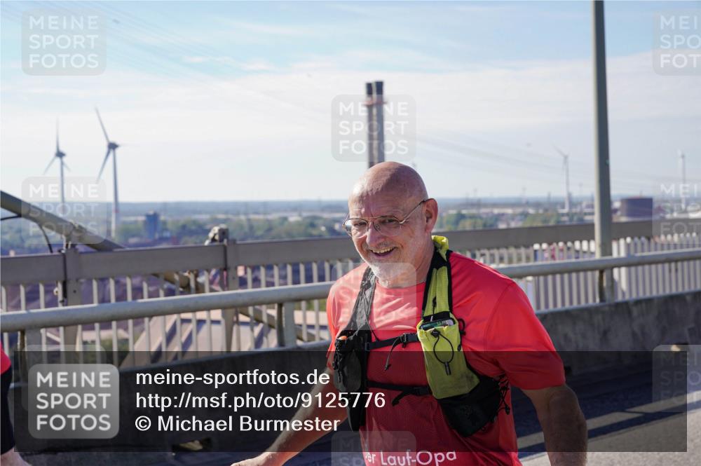 03.10.2025 - Köhlbrandbrückenlauf Michael Burmester http://msf.ph/oto/9125776 03.10.2025 13:10:10 Position 2  meine-sportfotos.de