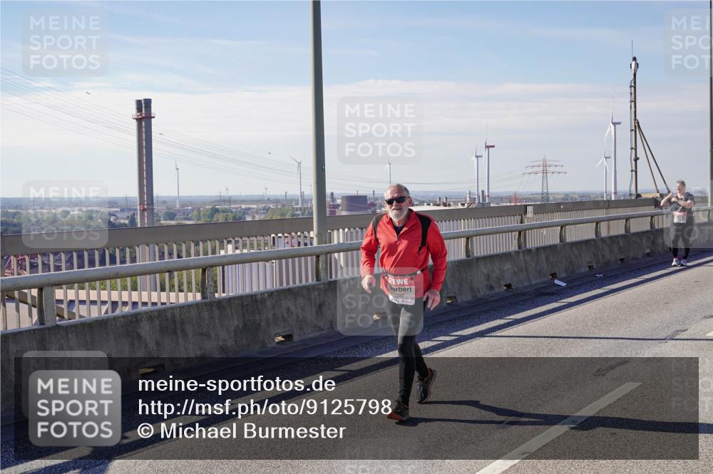 03.10.2025 - Köhlbrandbrückenlauf Michael Burmester http://msf.ph/oto/9125798 03.10.2025 13:10:13 Position 2  meine-sportfotos.de