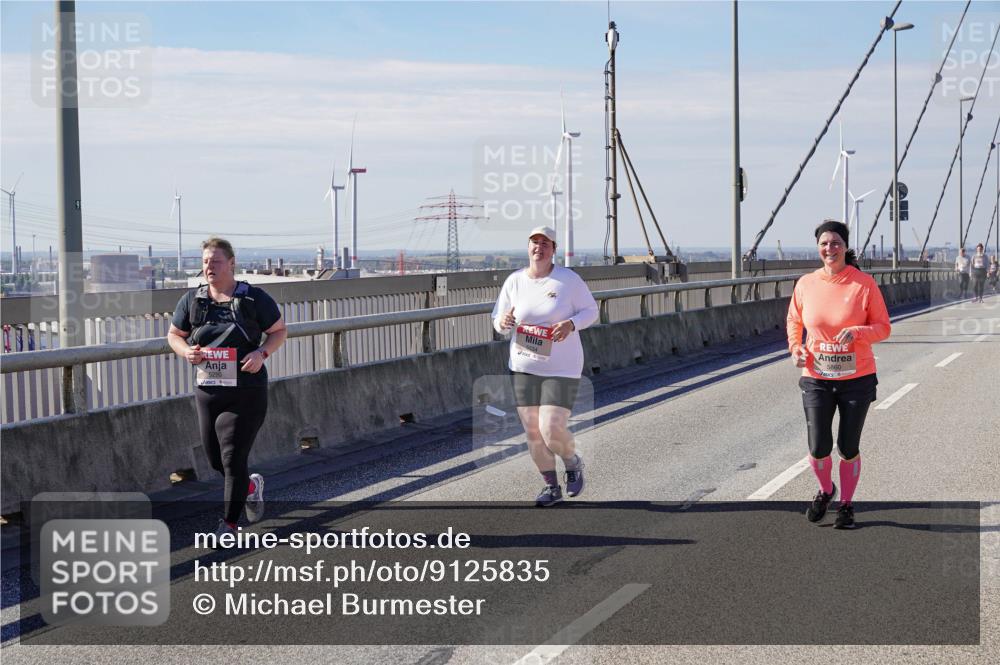 03.10.2025 - Köhlbrandbrückenlauf Michael Burmester http://msf.ph/oto/9125835 03.10.2025 13:10:20 Position 2 5860 meine-sportfotos.de