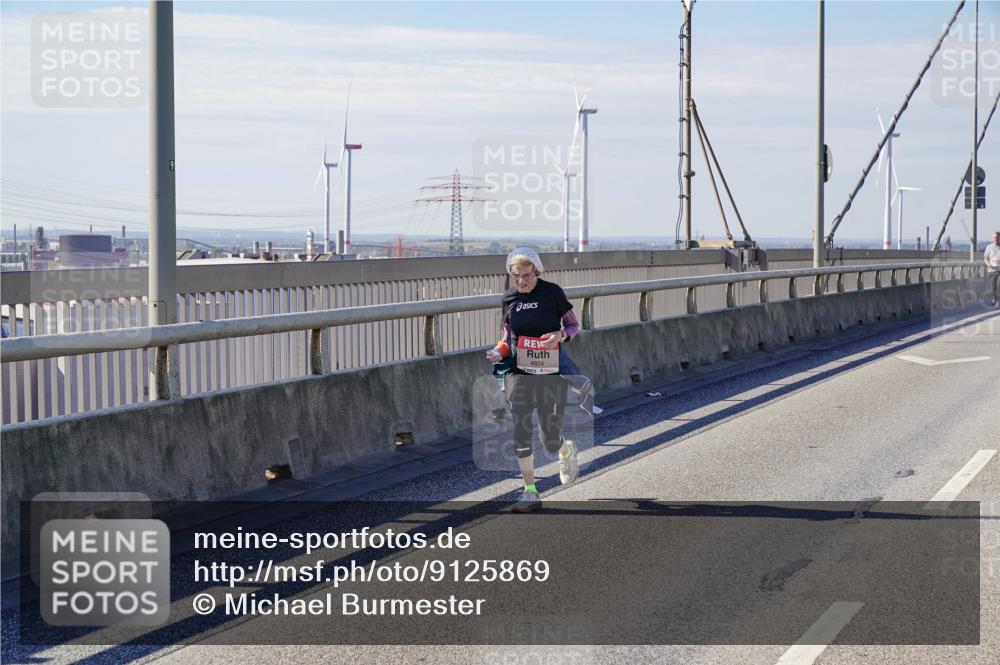 03.10.2025 - Köhlbrandbrückenlauf Michael Burmester http://msf.ph/oto/9125869 03.10.2025 13:10:28 Position 2 4824 meine-sportfotos.de