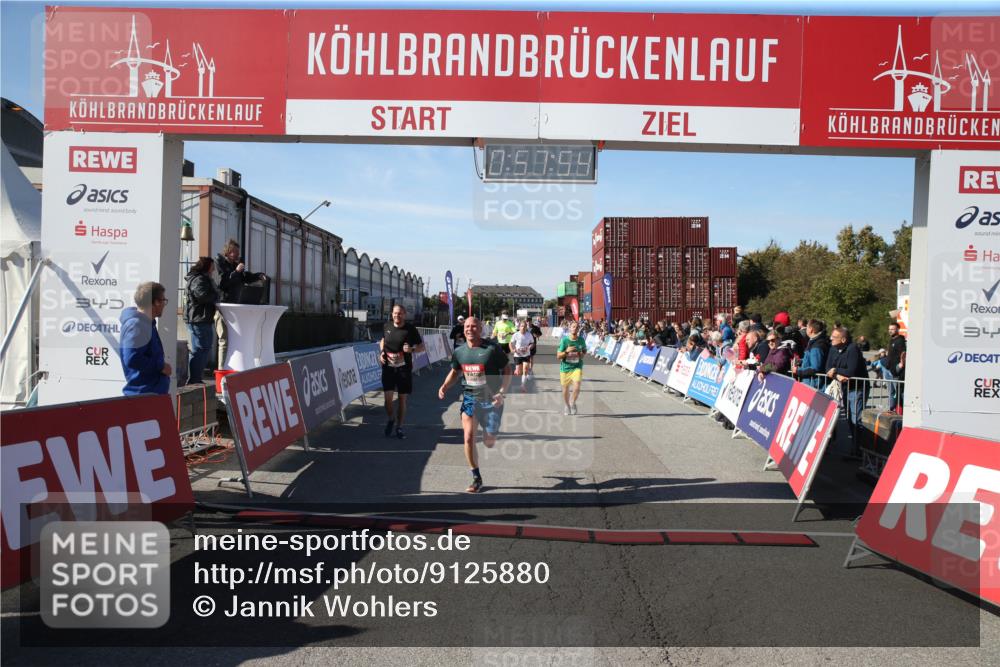 03.10.2025 - Köhlbrandbrückenlauf Jannik Wohlers http://msf.ph/oto/9125880 03.10.2025 12:57:54 Ziel 4037, 4046, 4102, 4654, 5669, 5960, 5961, 6371, 6518, 6519, 6520 meine-sportfotos.de