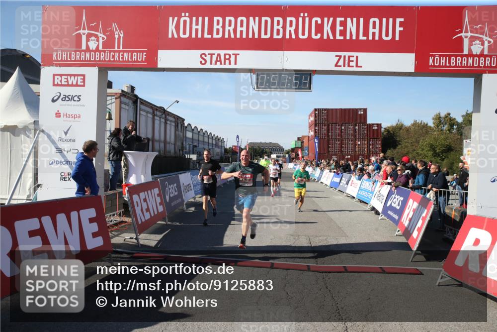 03.10.2025 - Köhlbrandbrückenlauf Jannik Wohlers http://msf.ph/oto/9125883 03.10.2025 12:57:55 Ziel 4037, 4046, 4102, 4654, 5669, 5960, 5961, 6371, 6518, 6519, 6520 meine-sportfotos.de