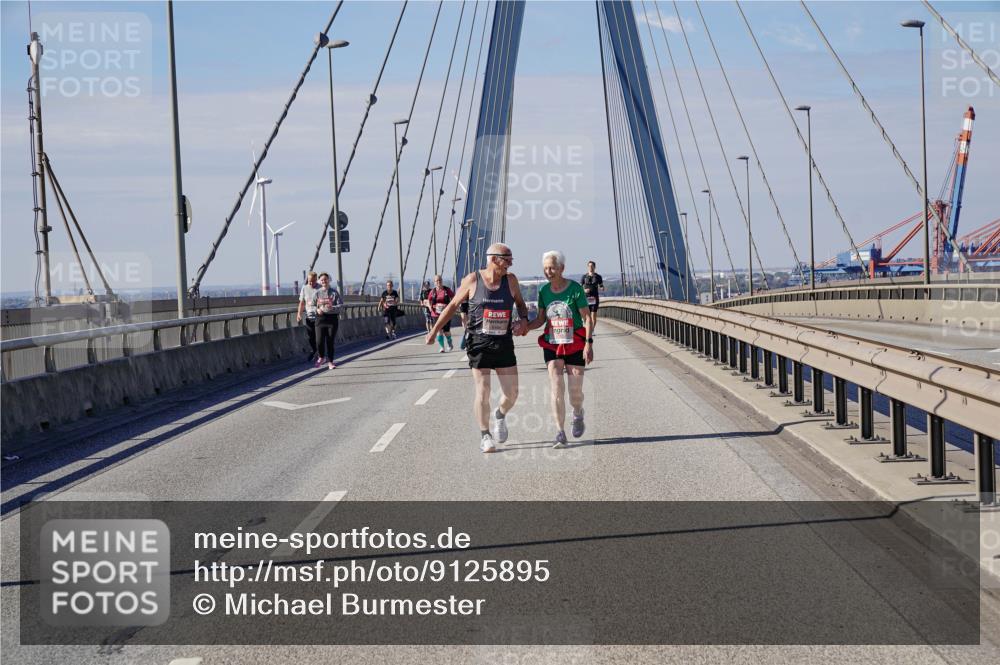 03.10.2025 - Köhlbrandbrückenlauf Michael Burmester http://msf.ph/oto/9125895 03.10.2025 13:10:32 Position 2  meine-sportfotos.de