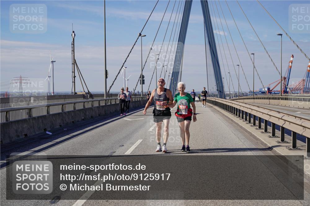 03.10.2025 - Köhlbrandbrückenlauf Michael Burmester http://msf.ph/oto/9125917 03.10.2025 13:10:35 Position 2  meine-sportfotos.de