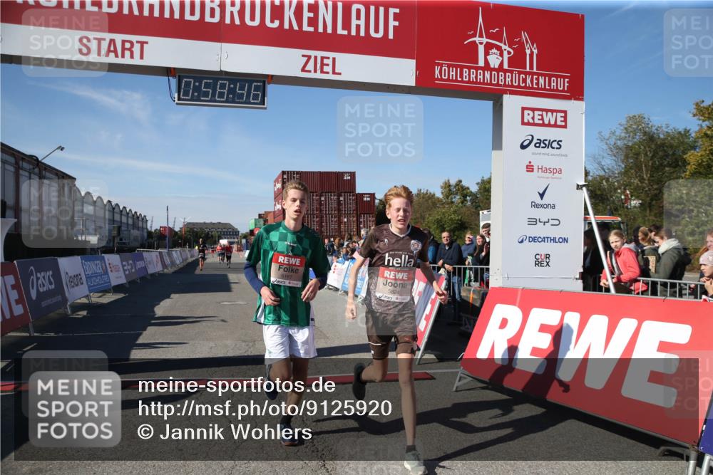 03.10.2025 - Köhlbrandbrückenlauf Jannik Wohlers http://msf.ph/oto/9125920 03.10.2025 12:58:46 Ziel 4148, 4368, 5824, 6167 meine-sportfotos.de
