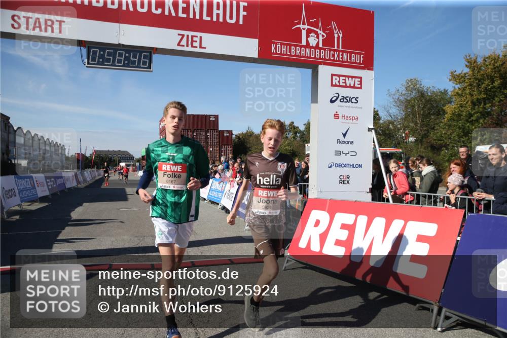 03.10.2025 - Köhlbrandbrückenlauf Jannik Wohlers http://msf.ph/oto/9125924 03.10.2025 12:58:46 Ziel 4148, 4368, 5824, 6167 meine-sportfotos.de