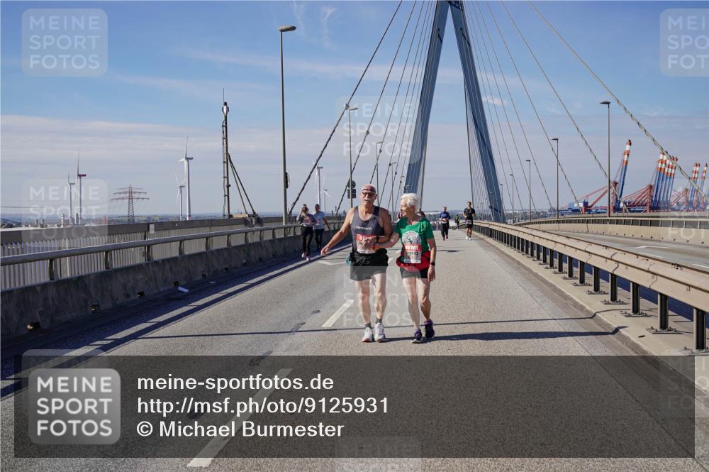 03.10.2025 - Köhlbrandbrückenlauf Michael Burmester http://msf.ph/oto/9125931 03.10.2025 13:10:36 Position 2 111 meine-sportfotos.de