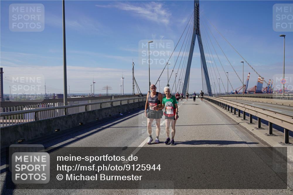 03.10.2025 - Köhlbrandbrückenlauf Michael Burmester http://msf.ph/oto/9125944 03.10.2025 13:10:38 Position 2  meine-sportfotos.de