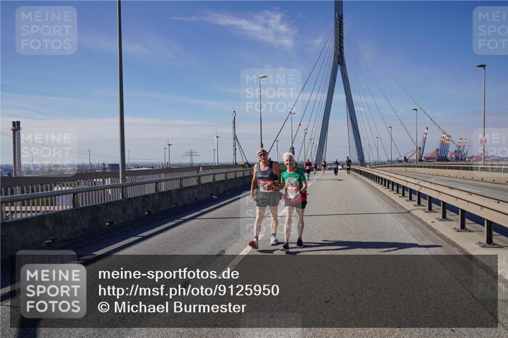 03.10.2025 - Köhlbrandbrückenlauf Michael Burmester http://msf.ph/oto/9125950 03.10.2025 13:10:38 Position 2  meine-sportfotos.de