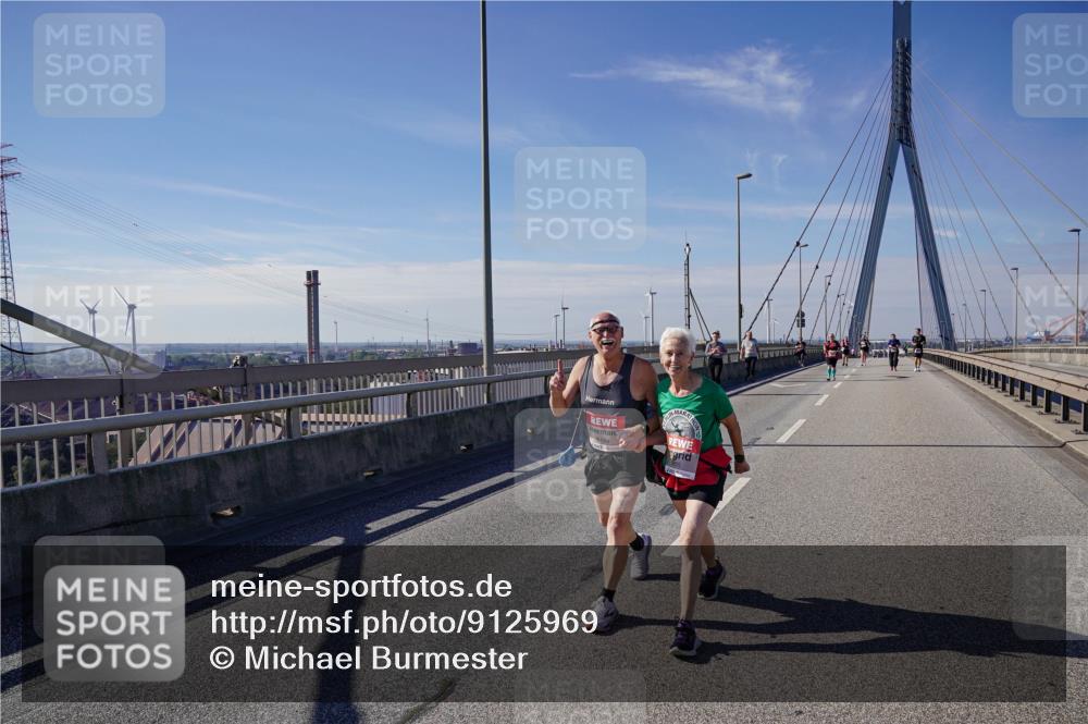 03.10.2025 - Köhlbrandbrückenlauf Michael Burmester http://msf.ph/oto/9125969 03.10.2025 13:10:39 Position 2  meine-sportfotos.de