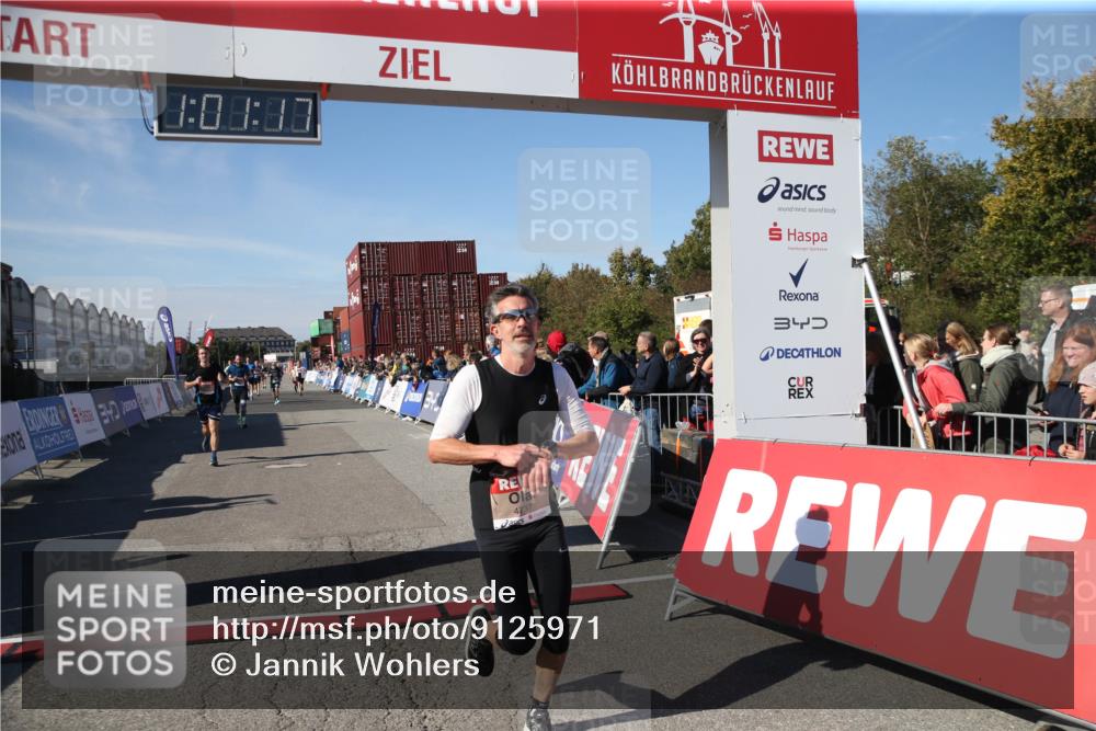 03.10.2025 - Köhlbrandbrückenlauf Jannik Wohlers http://msf.ph/oto/9125971 03.10.2025 13:01:18 Ziel 4737, 5779, 5915, 6187, 6307, 6614 meine-sportfotos.de