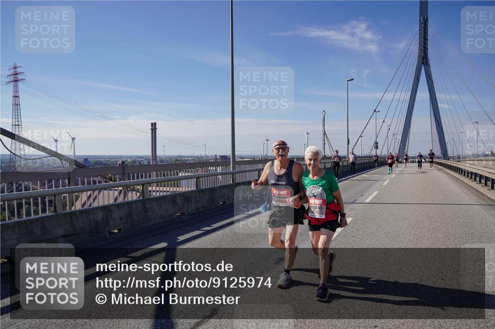 03.10.2025 - Köhlbrandbrückenlauf Michael Burmester http://msf.ph/oto/9125974 03.10.2025 13:10:39 Position 2 6164 meine-sportfotos.de
