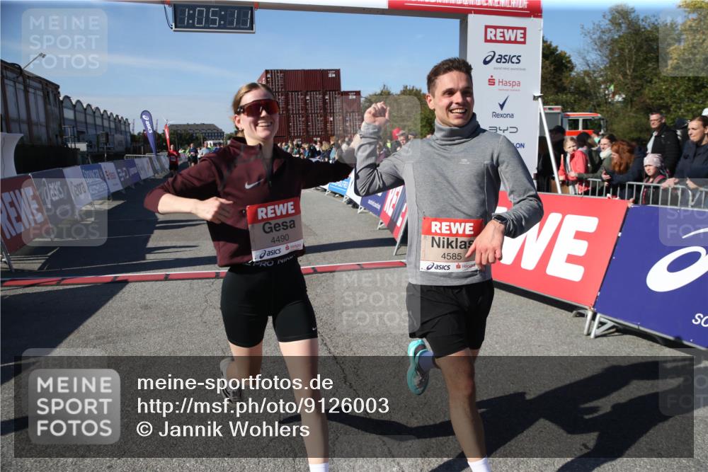 03.10.2025 - Köhlbrandbrückenlauf Jannik Wohlers http://msf.ph/oto/9126003 03.10.2025 13:05:12 Ziel 4098, 4256, 4344, 4390, 4490, 4585, 4751, 4877, 5951, 5969, 6081, 6719 meine-sportfotos.de