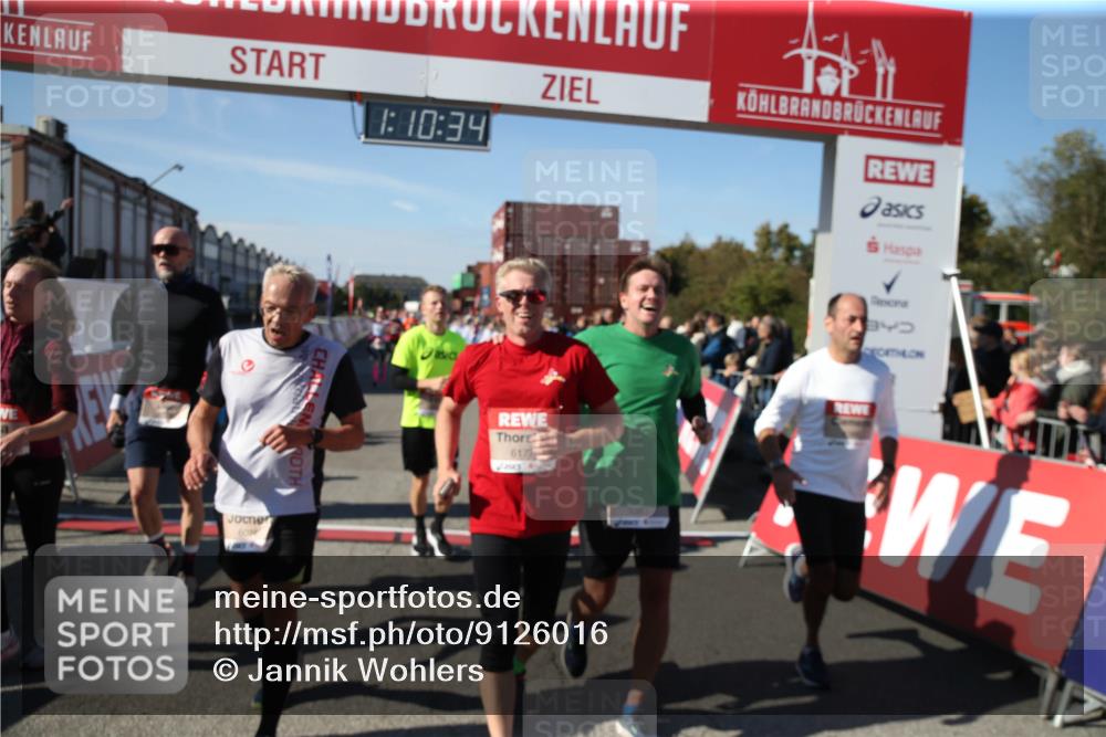03.10.2025 - Köhlbrandbrückenlauf Jannik Wohlers http://msf.ph/oto/9126016 03.10.2025 13:10:35 Ziel 4386, 4429, 4514, 4710, 4711, 4774, 5229, 5383, 5410, 5689, 5738, 5889, 6024, 6177, 6269, 6273, 6294, 6779, 6781, 6782 meine-sportfotos.de