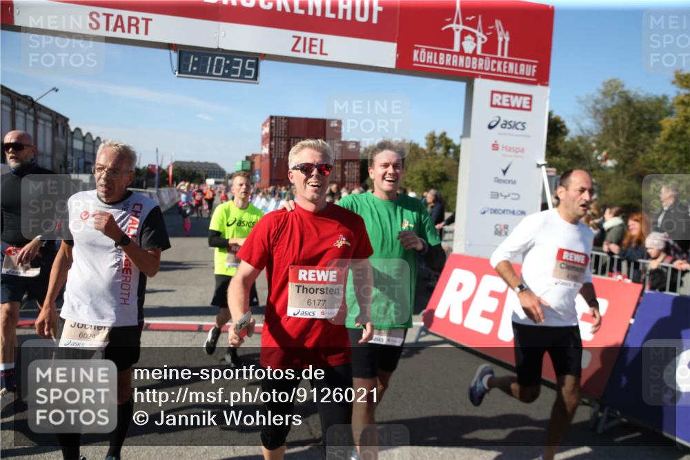 03.10.2025 - Köhlbrandbrückenlauf Jannik Wohlers http://msf.ph/oto/9126021 03.10.2025 13:10:35 Ziel 4386, 4429, 4514, 4710, 4711, 4774, 5229, 5383, 5410, 5689, 5738, 5889, 6024, 6177, 6269, 6273, 6294, 6779, 6781, 6782 meine-sportfotos.de