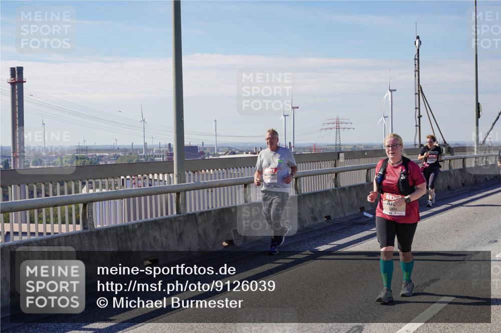 03.10.2025 - Köhlbrandbrückenlauf Michael Burmester http://msf.ph/oto/9126039 03.10.2025 13:10:49 Position 2 5900 meine-sportfotos.de