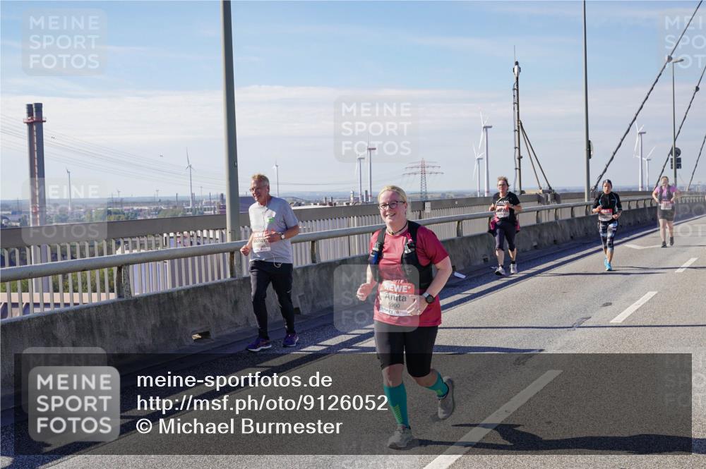 03.10.2025 - Köhlbrandbrückenlauf Michael Burmester http://msf.ph/oto/9126052 03.10.2025 13:10:50 Position 2 5900 meine-sportfotos.de
