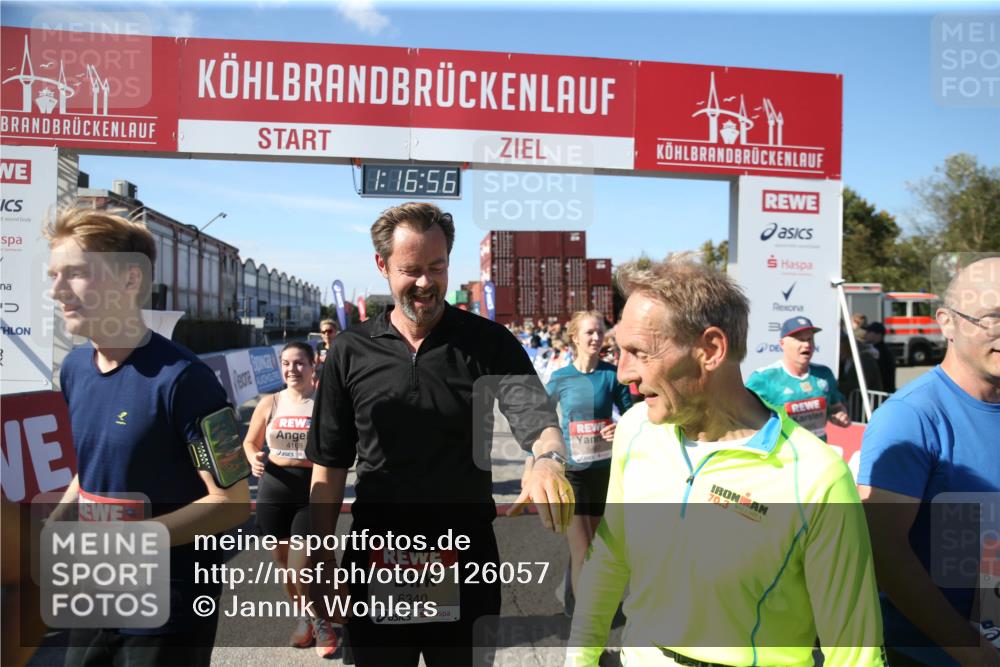 03.10.2025 - Köhlbrandbrückenlauf Jannik Wohlers http://msf.ph/oto/9126057 03.10.2025 13:16:56 Ziel 4168, 4331, 4359, 4605, 4861, 4978, 5028, 5053, 5099, 5100, 5166, 5302, 5385, 5386, 5453, 5467, 5840, 6286, 6340, 6343, 6474, 6620, 6623, 6626, 6658, 6697, 6785 meine-sportfotos.de