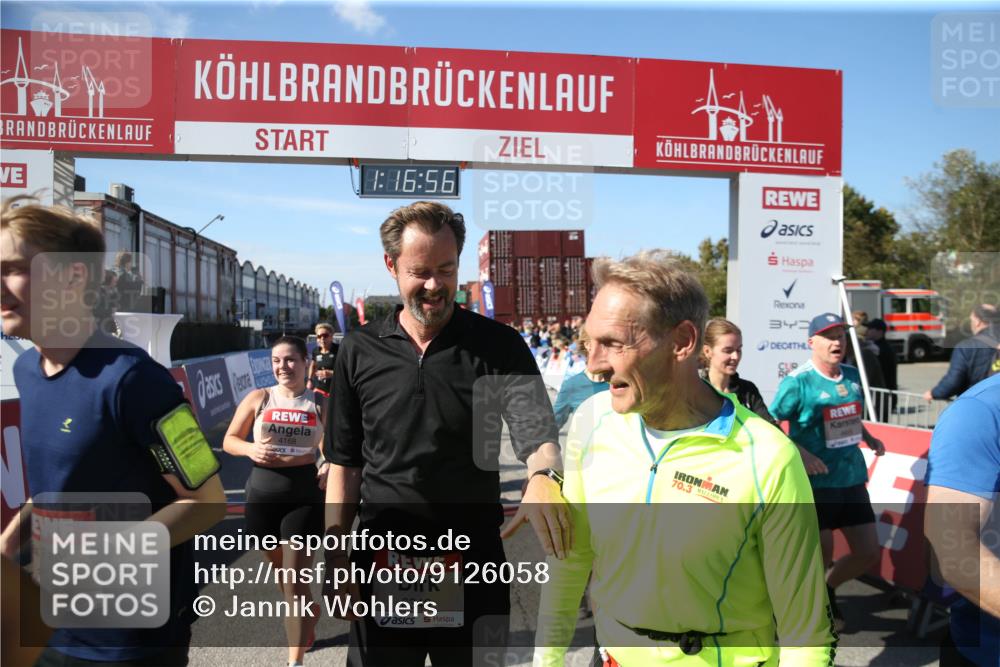 03.10.2025 - Köhlbrandbrückenlauf Jannik Wohlers http://msf.ph/oto/9126058 03.10.2025 13:16:56 Ziel 4168, 4331, 4359, 4605, 4861, 4978, 5028, 5053, 5099, 5100, 5166, 5302, 5385, 5386, 5453, 5467, 5840, 6286, 6340, 6343, 6474, 6620, 6623, 6626, 6658, 6697, 6785 meine-sportfotos.de