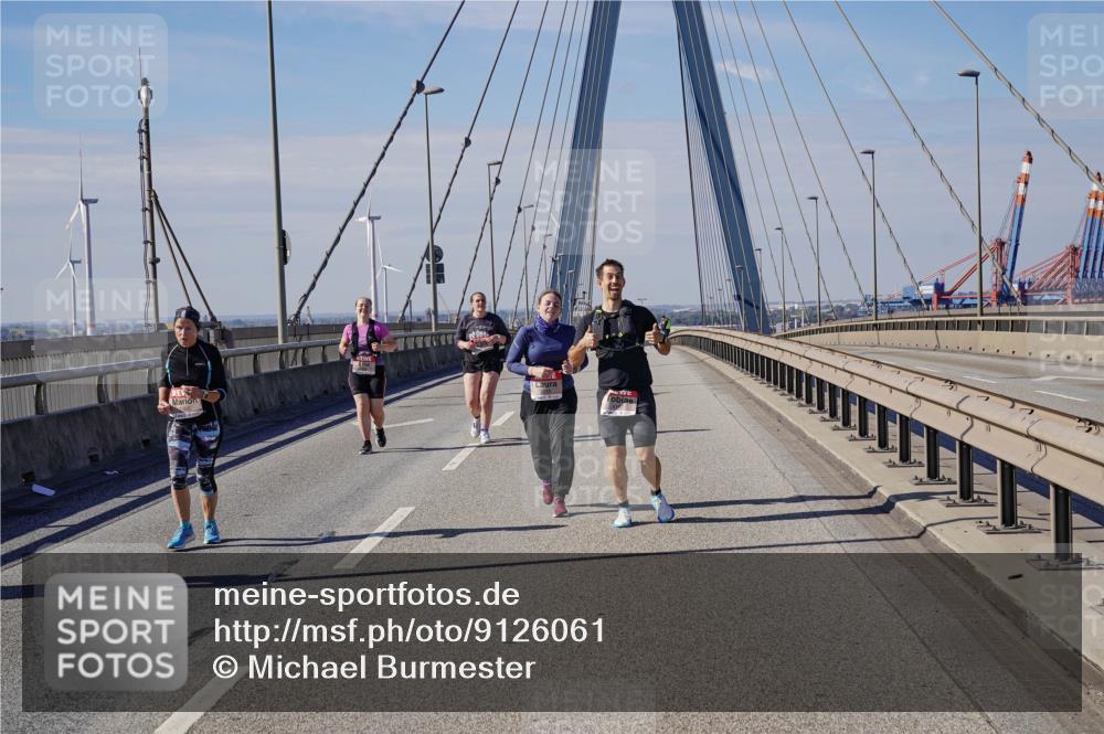 03.10.2025 - Köhlbrandbrückenlauf Michael Burmester http://msf.ph/oto/9126061 03.10.2025 13:10:52 Position 2  meine-sportfotos.de