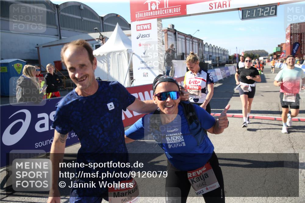 03.10.2025 - Köhlbrandbrückenlauf Jannik Wohlers http://msf.ph/oto/9126079 03.10.2025 13:17:26 Ziel 4404, 4686, 4746, 4818, 4988, 5007, 5008, 5031, 5638, 5642, 5890, 5943, 6069, 6389, 6710 meine-sportfotos.de