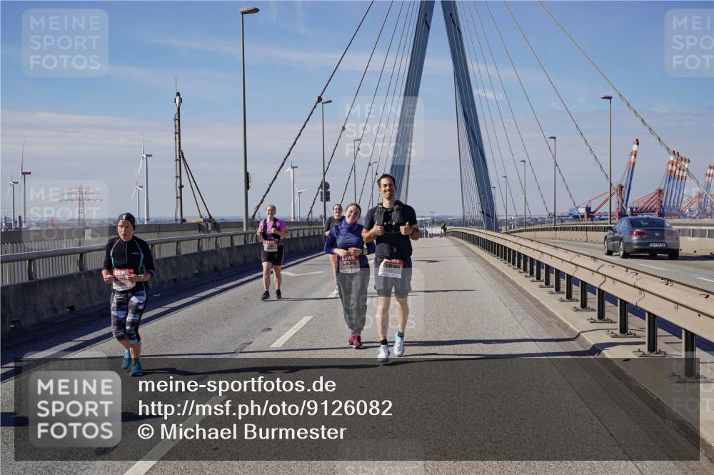 03.10.2025 - Köhlbrandbrückenlauf Michael Burmester http://msf.ph/oto/9126082 03.10.2025 13:10:53 Position 2 4157 meine-sportfotos.de