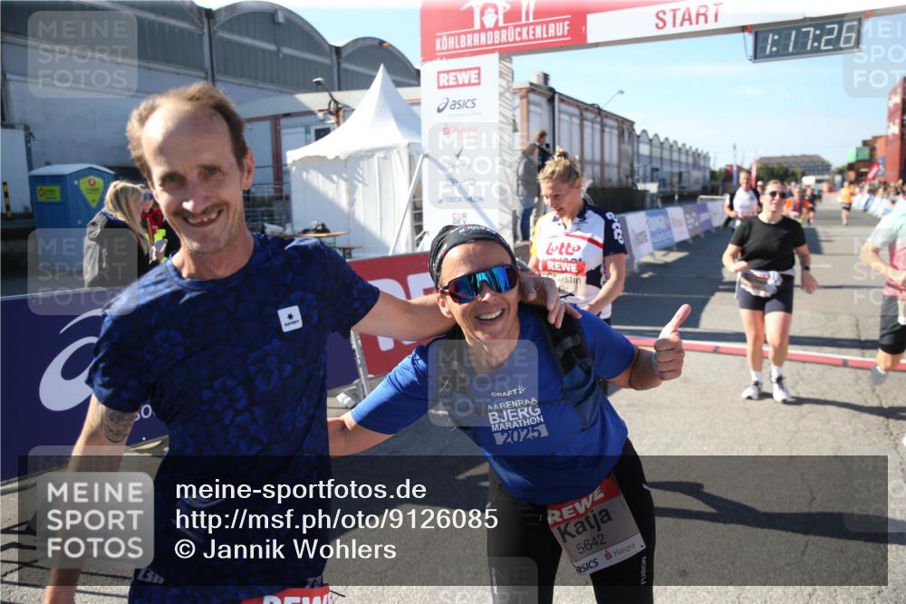 03.10.2025 - Köhlbrandbrückenlauf Jannik Wohlers http://msf.ph/oto/9126085 03.10.2025 13:17:27 Ziel 4012, 4686, 4746, 4818, 4988, 5007, 5008, 5031, 5638, 5642, 5890, 5943, 6069, 6389, 6710 meine-sportfotos.de