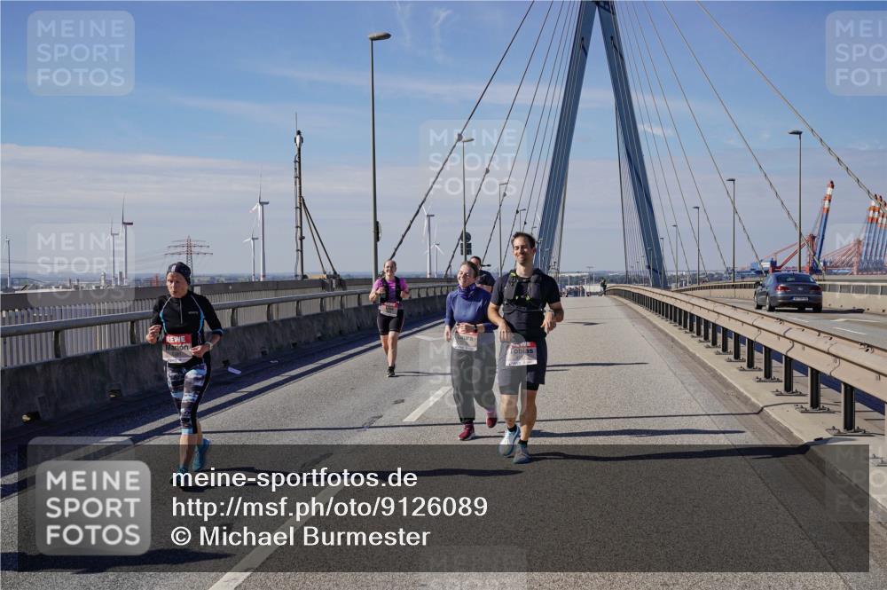 03.10.2025 - Köhlbrandbrückenlauf Michael Burmester http://msf.ph/oto/9126089 03.10.2025 13:10:54 Position 2  meine-sportfotos.de