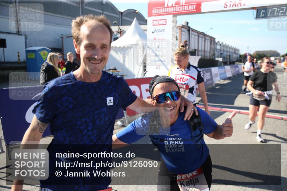 03.10.2025 - Köhlbrandbrückenlauf Jannik Wohlers http://msf.ph/oto/9126090 03.10.2025 13:17:27 Ziel 4012, 4686, 4746, 4818, 4988, 5007, 5008, 5031, 5638, 5642, 5890, 5943, 6069, 6389, 6710 meine-sportfotos.de