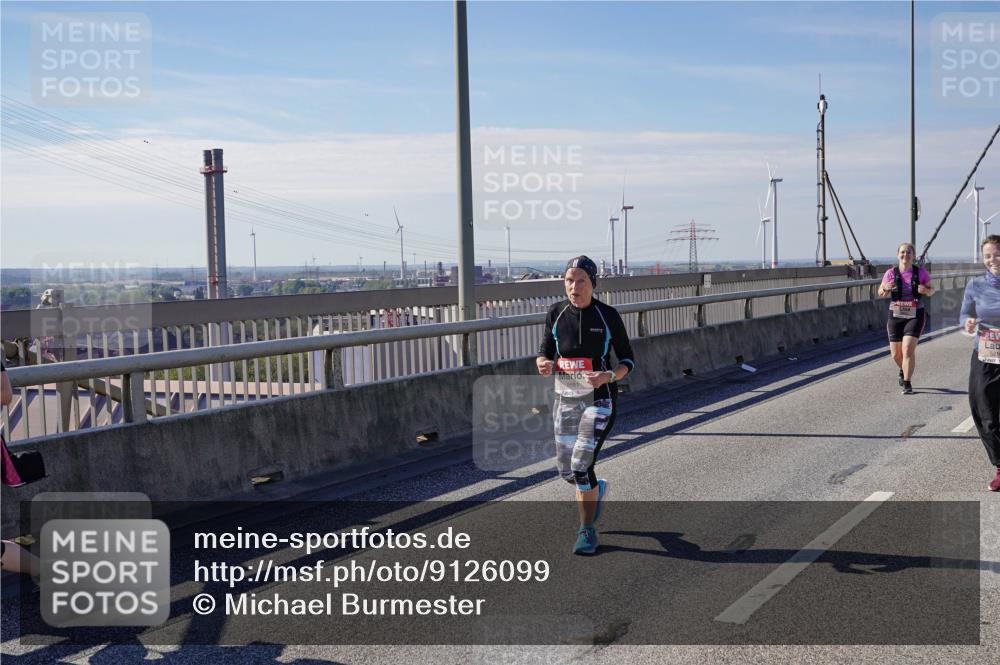 03.10.2025 - Köhlbrandbrückenlauf Michael Burmester http://msf.ph/oto/9126099 03.10.2025 13:10:55 Position 2  meine-sportfotos.de
