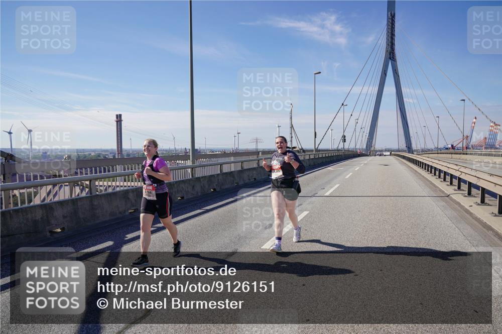 03.10.2025 - Köhlbrandbrückenlauf Michael Burmester http://msf.ph/oto/9126151 03.10.2025 13:11:00 Position 2  meine-sportfotos.de
