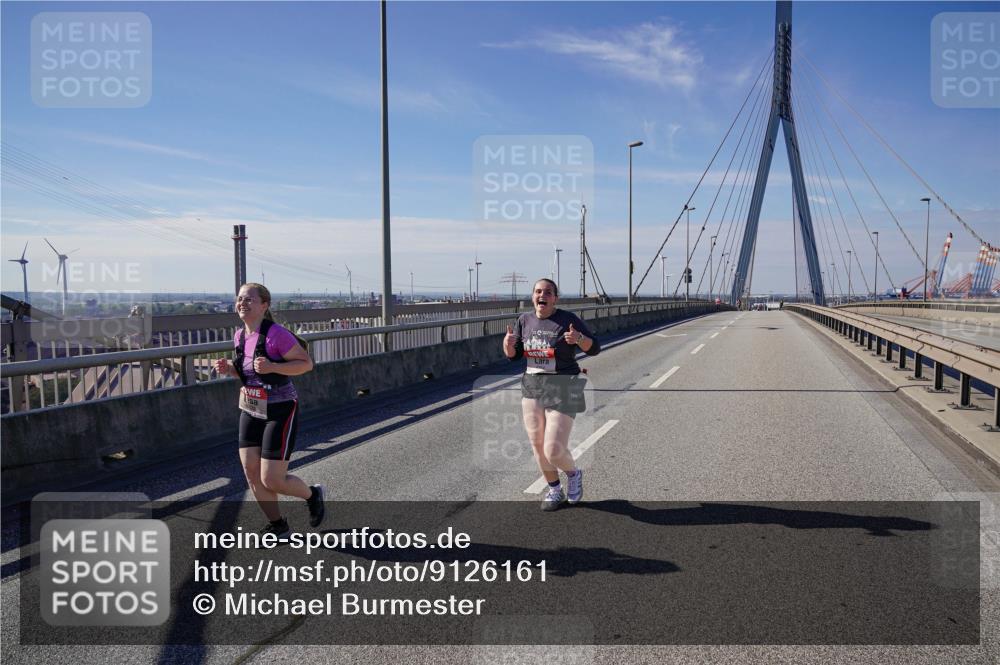 03.10.2025 - Köhlbrandbrückenlauf Michael Burmester http://msf.ph/oto/9126161 03.10.2025 13:11:00 Position 2  meine-sportfotos.de