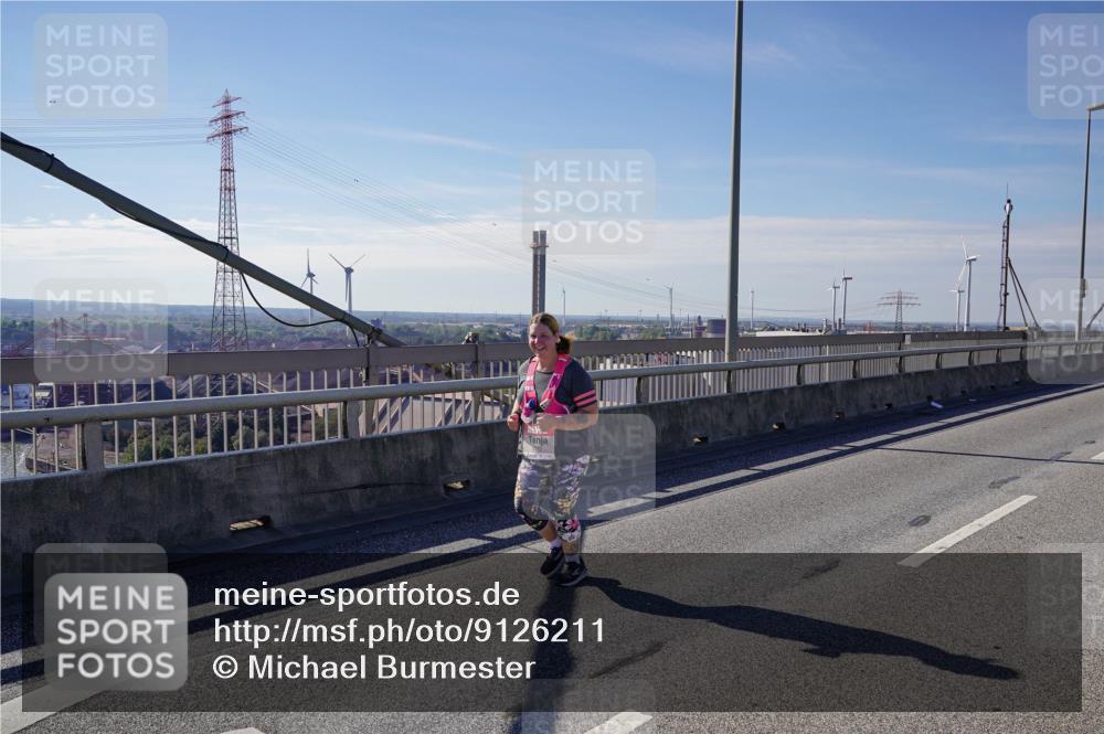 03.10.2025 - Köhlbrandbrückenlauf Michael Burmester http://msf.ph/oto/9126211 03.10.2025 13:11:48 Position 2  meine-sportfotos.de