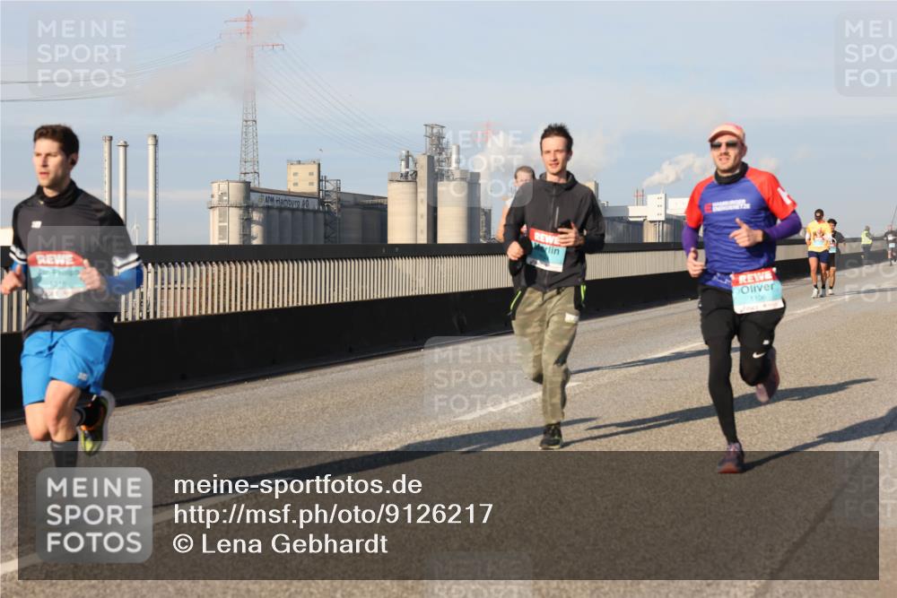 03.10.2025 - Köhlbrandbrückenlauf Lena Gebhardt http://msf.ph/oto/9126217 03.10.2025 09:46:08 Position 2 1316, 1106 meine-sportfotos.de