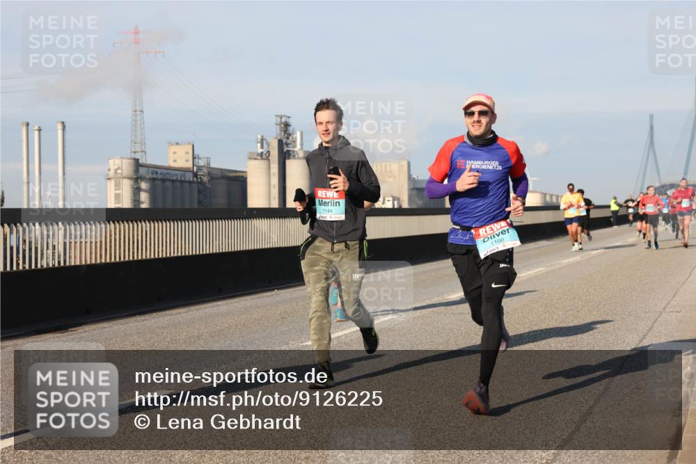 03.10.2025 - Köhlbrandbrückenlauf Lena Gebhardt http://msf.ph/oto/9126225 03.10.2025 09:46:09 Position 2 1144, 1106 meine-sportfotos.de