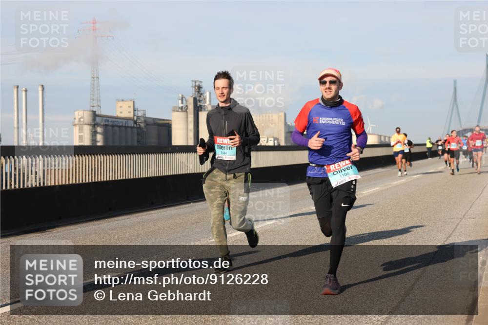 03.10.2025 - Köhlbrandbrückenlauf Lena Gebhardt http://msf.ph/oto/9126228 03.10.2025 09:46:09 Position 2 1144, 1106 meine-sportfotos.de