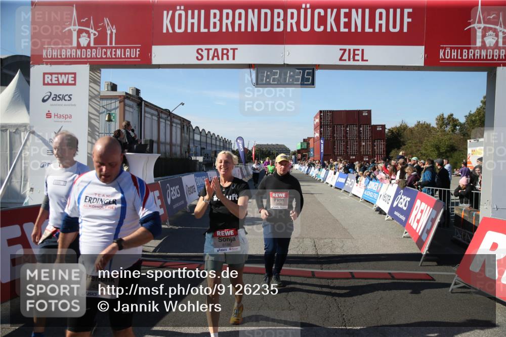 03.10.2025 - Köhlbrandbrückenlauf Jannik Wohlers http://msf.ph/oto/9126235 03.10.2025 13:21:35 Ziel 4367, 4519, 4913, 4917, 5149, 5458, 5483, 5506, 5871, 5894, 5895, 6040, 6132, 6186, 6221, 6802 meine-sportfotos.de