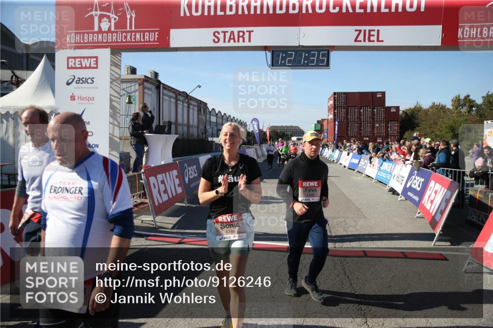 03.10.2025 - Köhlbrandbrückenlauf Jannik Wohlers http://msf.ph/oto/9126246 03.10.2025 13:21:36 Ziel 4367, 4519, 4913, 4917, 4979, 5149, 5458, 5483, 5871, 5894, 5895, 6132, 6186 meine-sportfotos.de